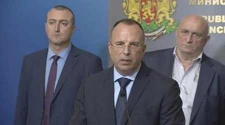 Порожанов: У нас има огнища на чума по свинете