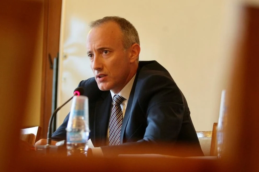 МОН създаде Национална електронна библиотека на учителите