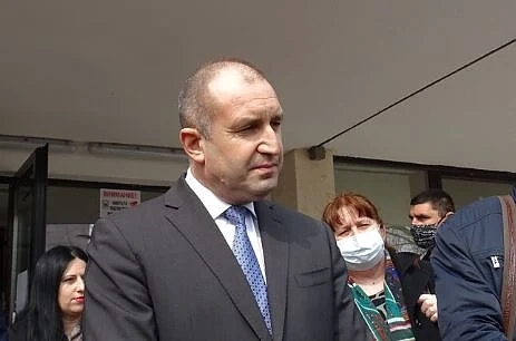 Радев: Война не се печели само с ограничения, глоби и насаждане на страх