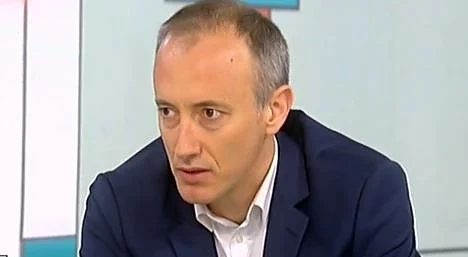 Министър Вълчев: Няма да има нулева учебна година, макар да има загуби