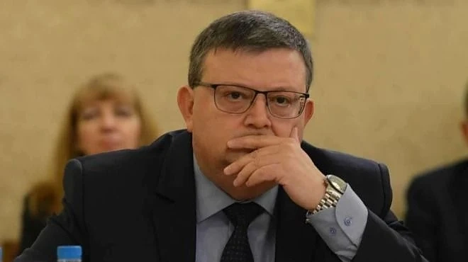 Сотир Цацаров: Корупцията в България не спира