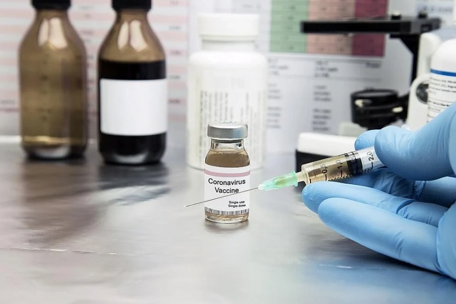 Британски учени започват тестове на ваксина за Covid-19