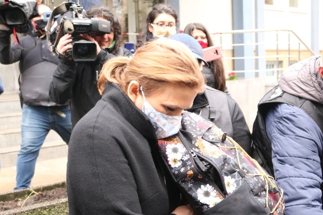 Мълчание пред камерите от майката на шофьора убил Милен Цветков