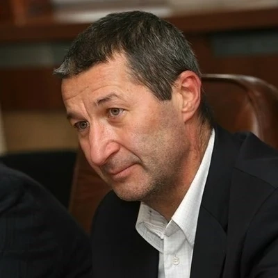 Владимир Каролев \
