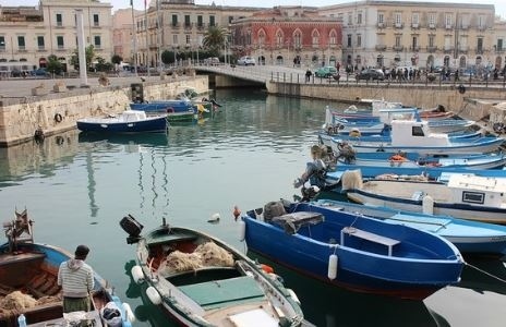Сицилия привлича туристи като плаща нощувки и 50% от авиобилетите