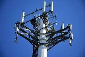 В Кипър опитаха да подпалят 5G антена
