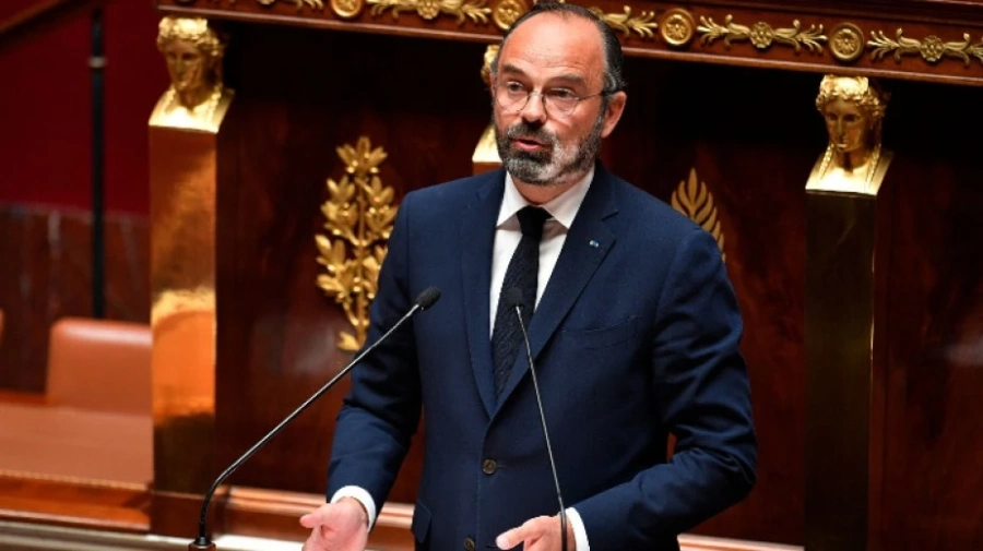 Френският премиер: Карантината е спасила живота на 62 000 души за месец