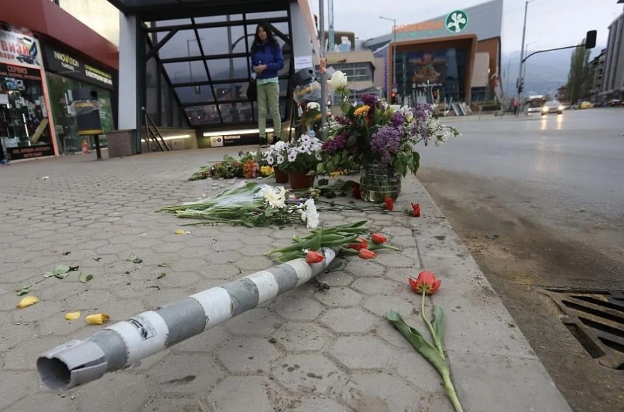 Бдение в няколко града след смъртта на Милен Цветков