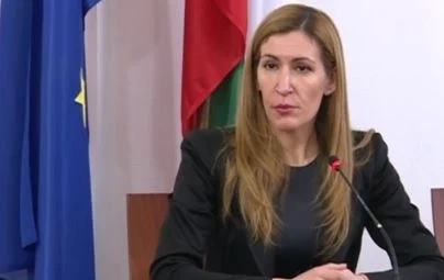 Ангелкова: От 13 май отварят малките хотели и къщите за гости