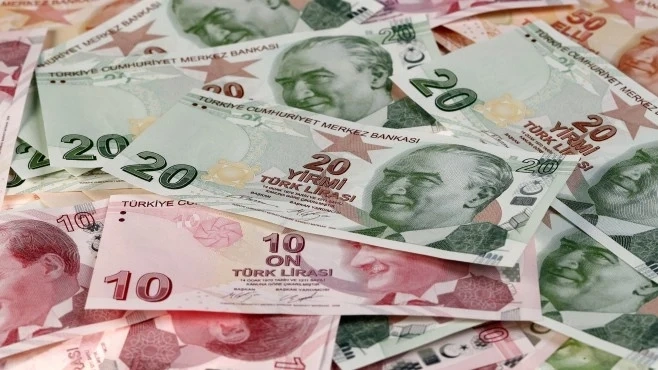 Турската лира продължава да е на дъното