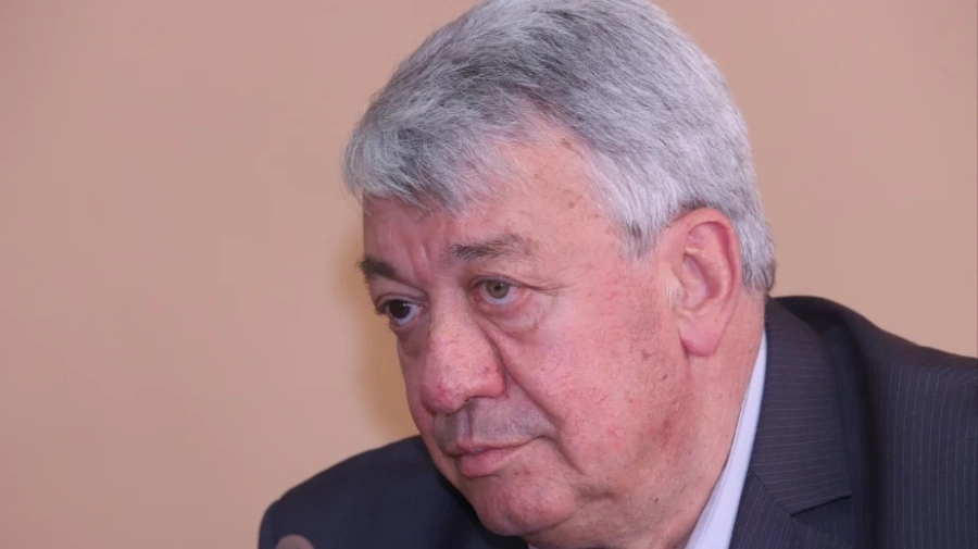 Има условия цените на горивата у нас да продължат да вървят надолу