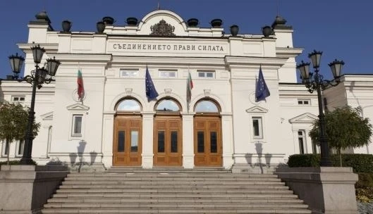 Народното събрание подновява редовната си работа