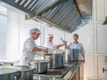 Детските кухни в София възобновяват работа
