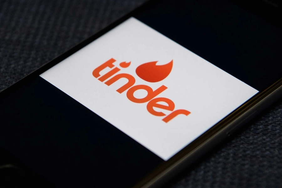 Фалшиви профили в Tinder се опитват да получат достъп до данни от кредитни карти