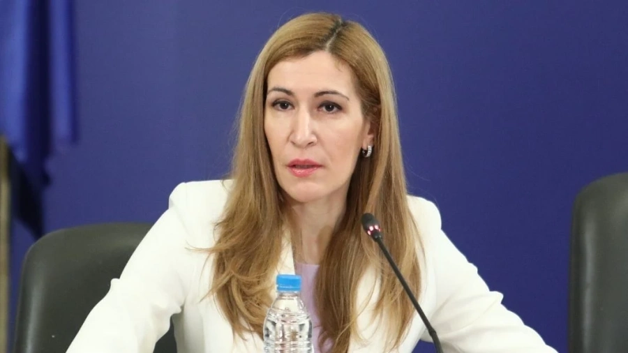 Николина Ангелкова: Няма как да има туризъм с карантина