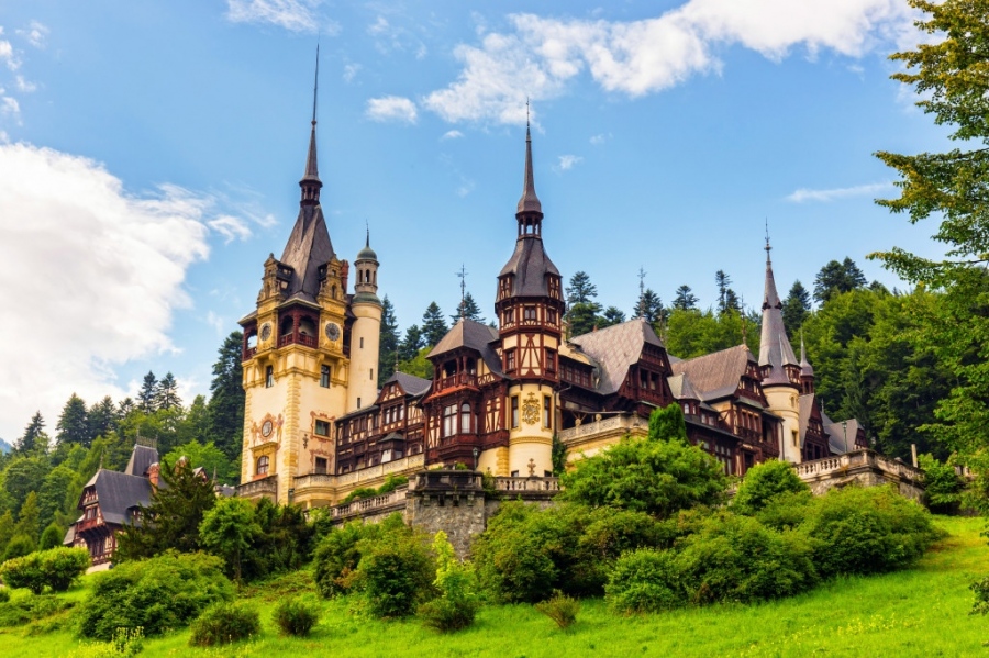 Румъния раздава ваучери, курортите отварят – чакат туристи