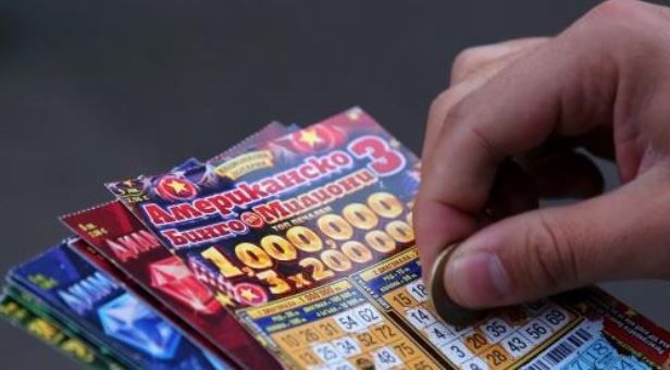 Спечелил четвърт милион от лотарията мизерства, леля му откраднала парите