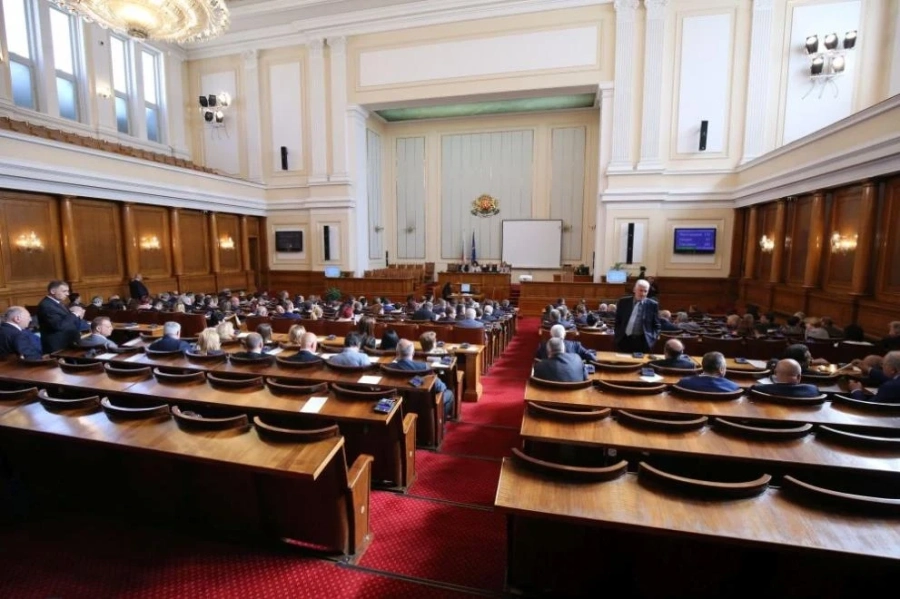 Държавните бензиностанции влизат на обсъждане в парламента