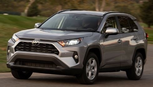 Toyota изтегля RAV4 заради пукнатини в окачването