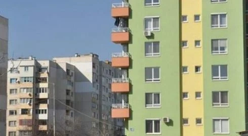 Осигуряват безплатно саниране на близо 2000 сгради