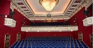 Театър „Българска армия” отваря врати, актьорите ще работят с маски