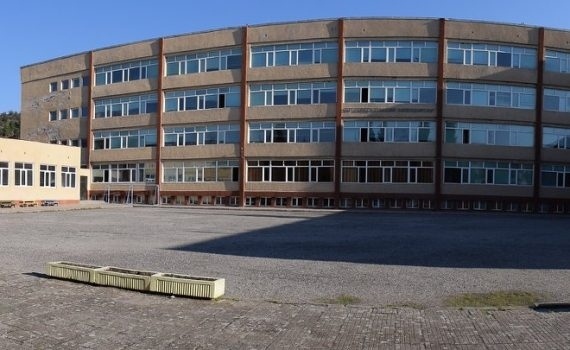 Грандиозна схема на БСП за ремонт на училище в Кресна за над 2 млн. лв.