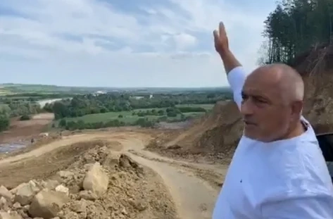 Бойко Борисов за напредъка на строежа на АМ \