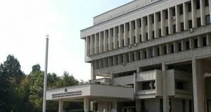 МВнР: Ограниченията за влизане в Гърция отпадат от утре