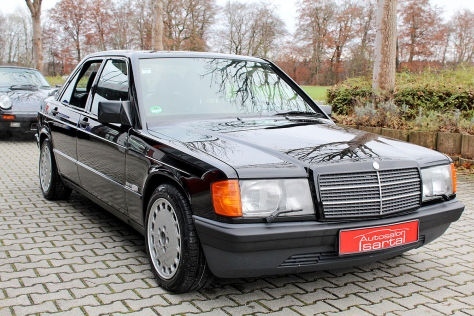 Уникален 190 с тунинг от AMG