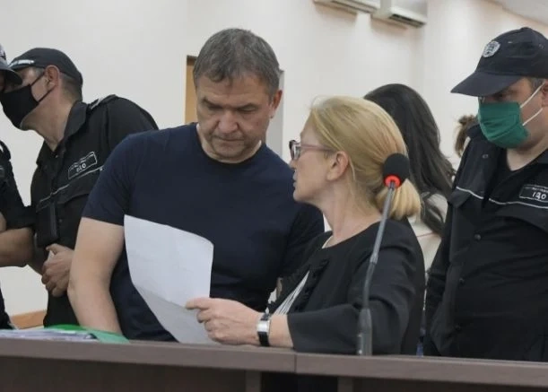 Бобоков искал от Узунов помощ за българско гражданство за руснак