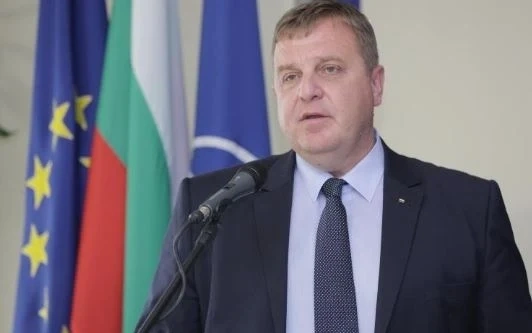 Каракачанов с успехи в мисиите на НАТО