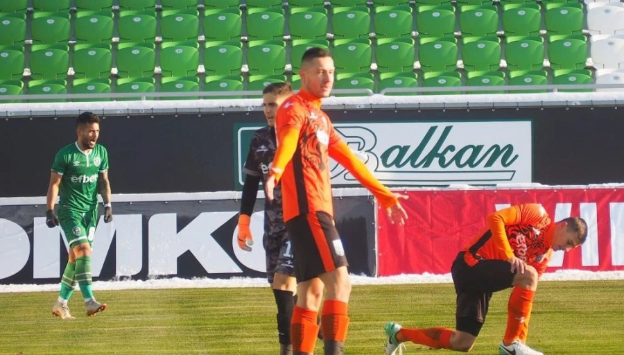 Огнище на коронавирус в отбор от efbet Лига