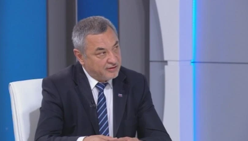 Валери Симеонов за снимките на Борисов: Жена е, другото би било обидно!