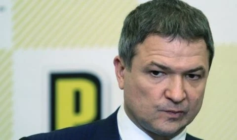 Пламен Бобков показа чат с Бойко Борисов