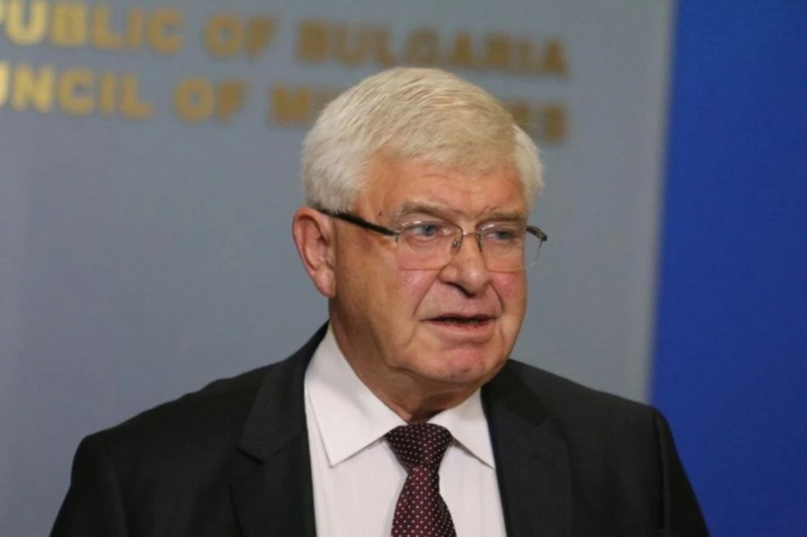 Връщат част от мерките при преминаване на прага от 200 болни