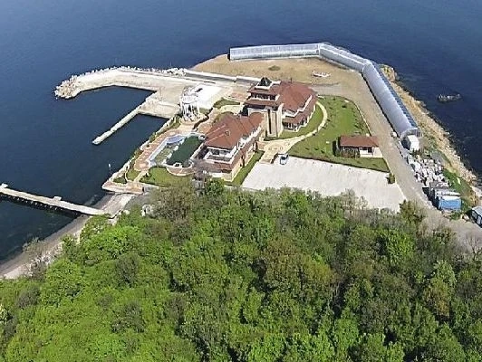 ВАП сезира МРРБ, МОСВ, МТ и ДНСК да проверят строежите в \