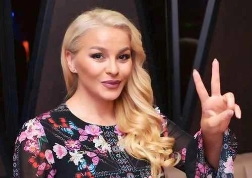 Деси Слава също с коронавирус