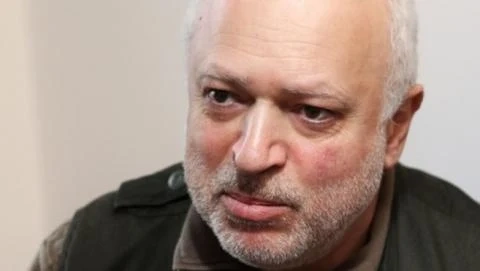 Велислав Минеков: Да, държавата е счупена, но от премиера