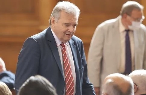 Александър Паунов напуска парламентарната група на БСП