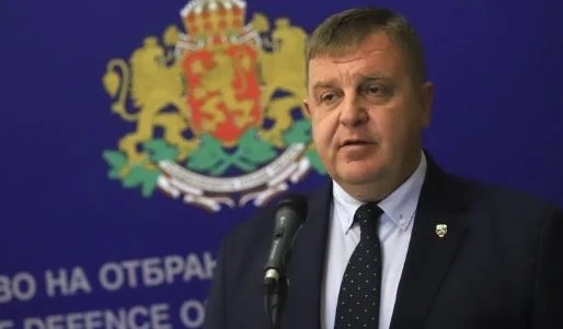Каракачанов: Възможно е кабинетът след ремонта да е без Борисов