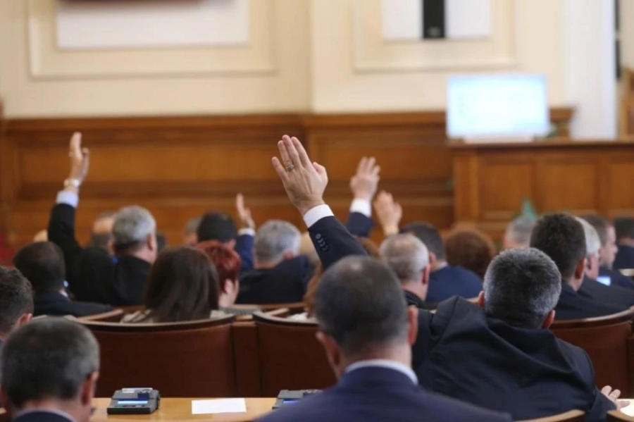 НС прие на второ четене промените в Закона за социалните услуги
