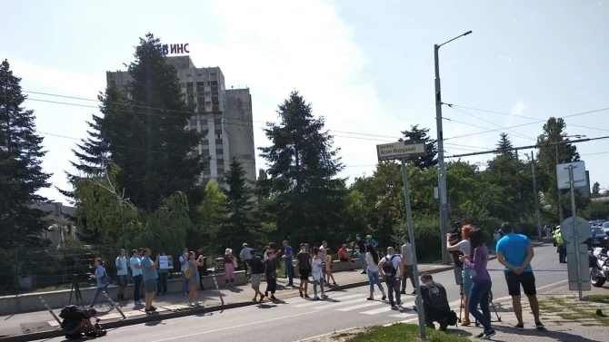 Протестиращи блокираха пътя към Тех Парк, където ще се състои Националната среща на ГЕРБ
