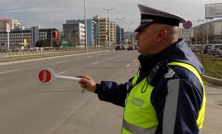 Пътна полиция обяви нова акция, предупреди и за блокадите на протестиращите