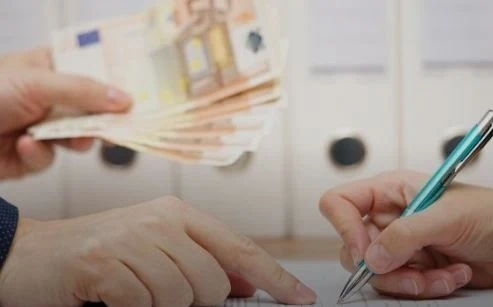 Близо 16 000 души са одобрени за безлихвени кредити