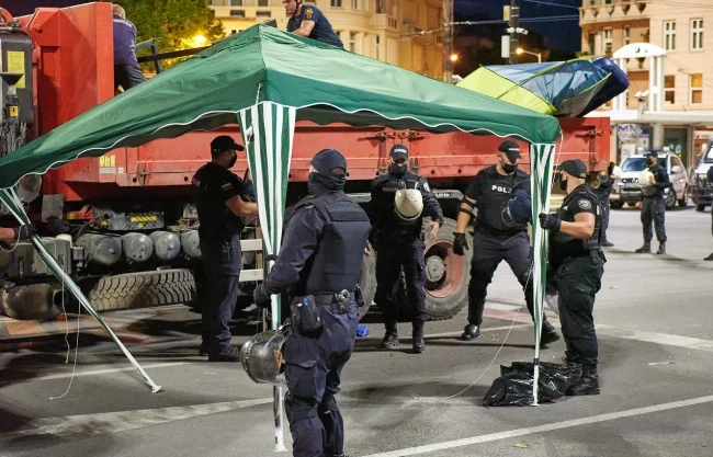 Двама протестиращи се сдобиха с обвинения