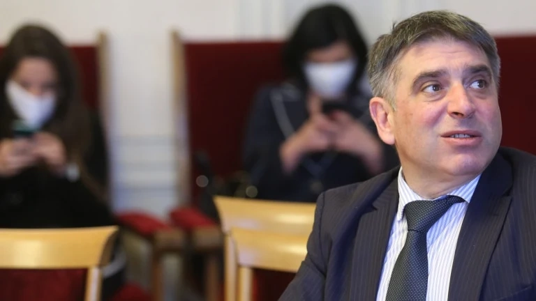 Данаил Кирилов подаде оставка пред премиера Борисов