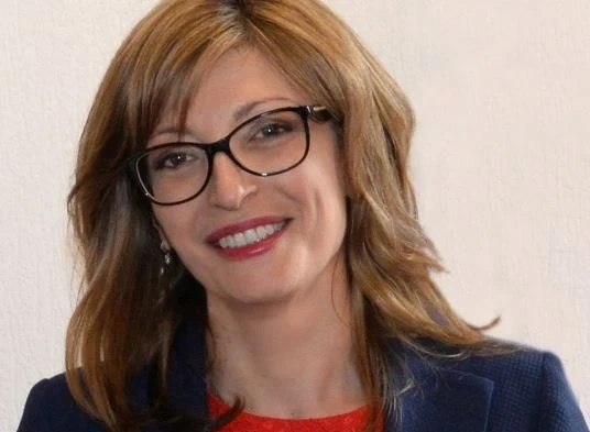 Спрягат Екатерина Захариева за правосъден министър?