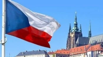 Чехия не вкара страната ни в червения списък. Чартърите продължават