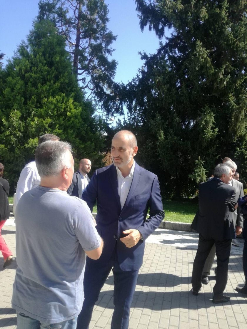 Цветанов: Противопоставянето между институциите прави политиците зависими от задкулисни игри