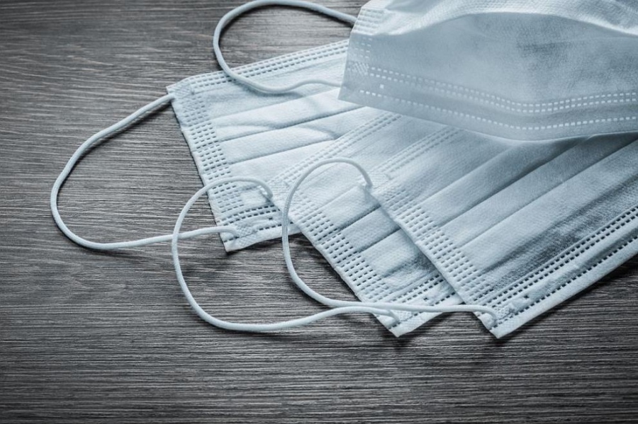 Южна Италия върна маските на открито